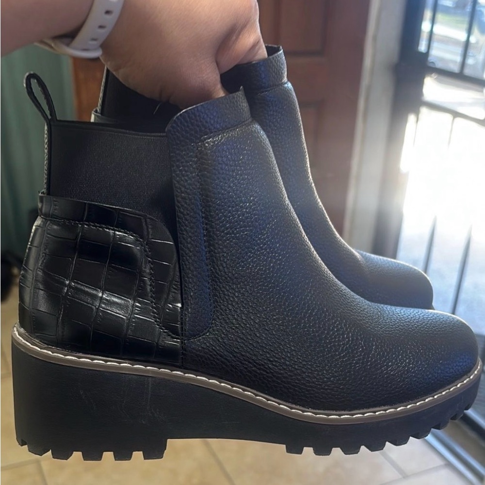 Rampage Black Croc-Embossed Ankle Booties